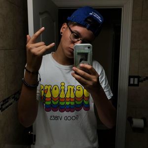 Meet your Posher, Kenneth